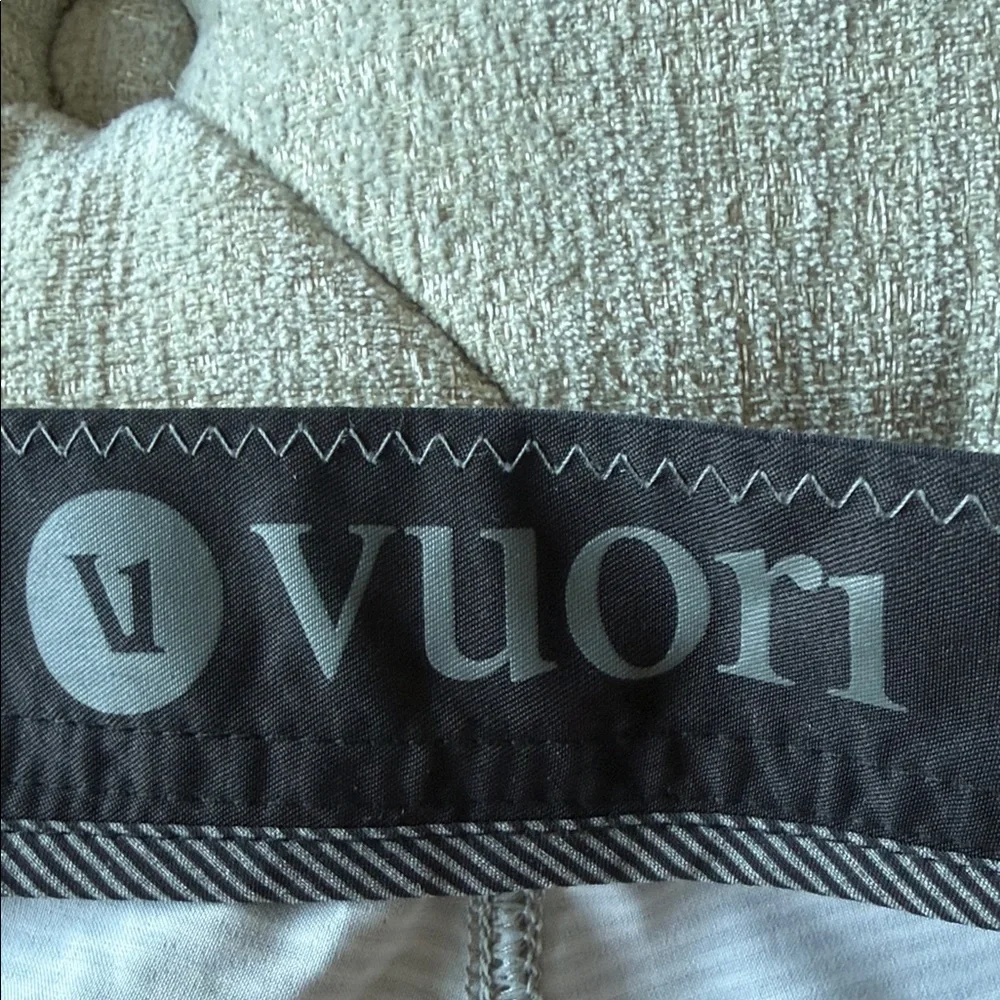 Vuori Men's 36 Striped‎ Black and Gray Board Shorts